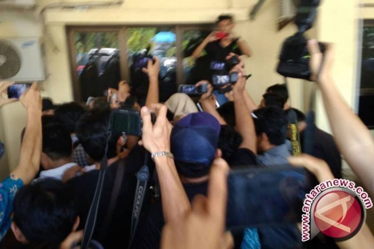 Istri Gubernur Bengkulu tertangkap OTT KPK