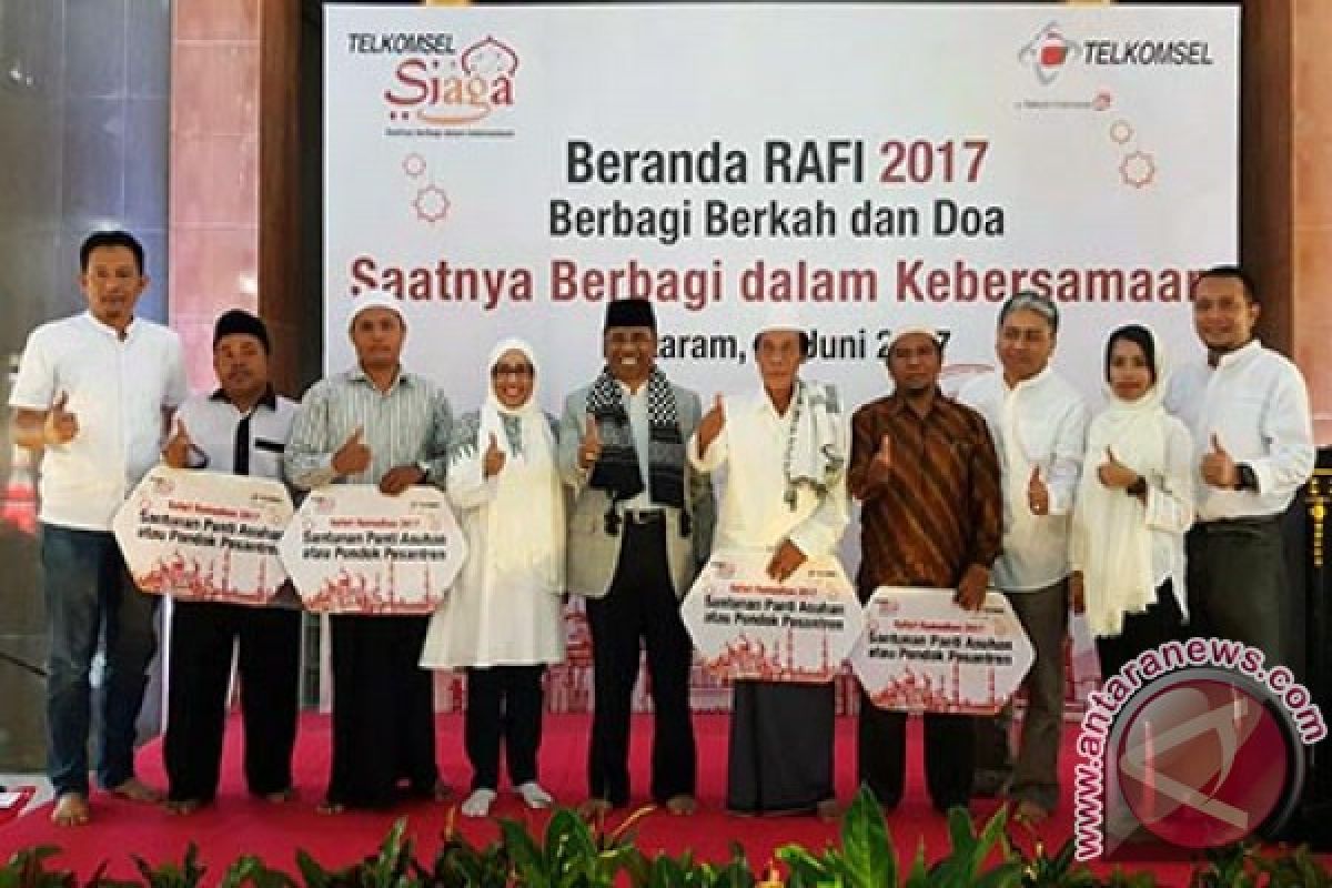 Telkomsel Berikan Bantuan Kepada Empat Pesantren di Lombok 