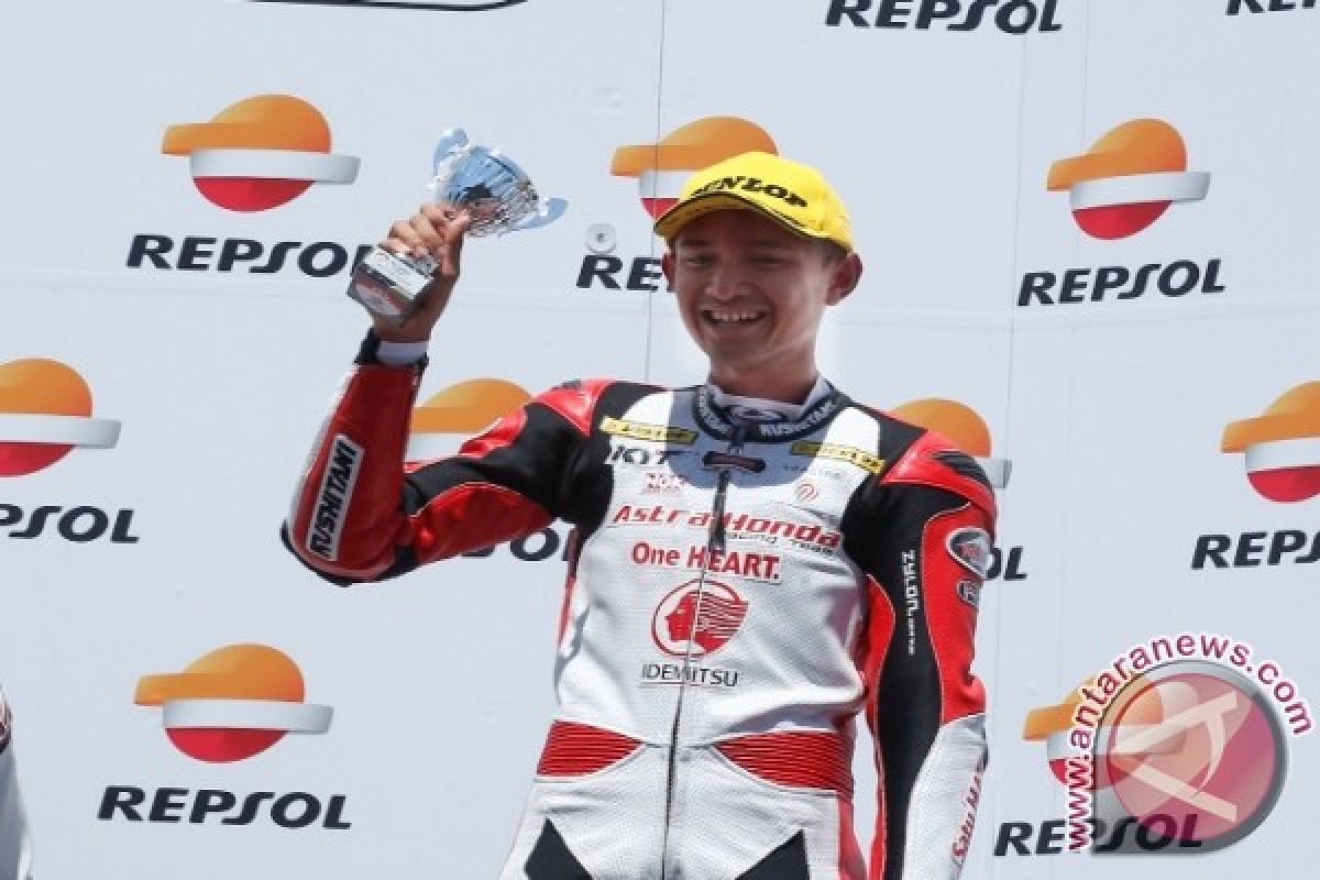 Cetak sejarah, Dimas Ekky kibarkan Merah Putih di CEV Moto2