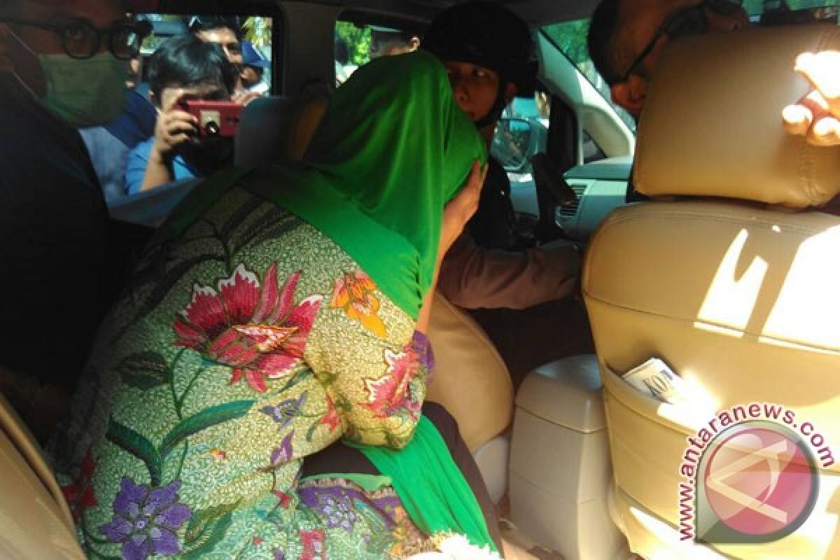 Istri Gubernur Bengkulu Ditangkap KPK
