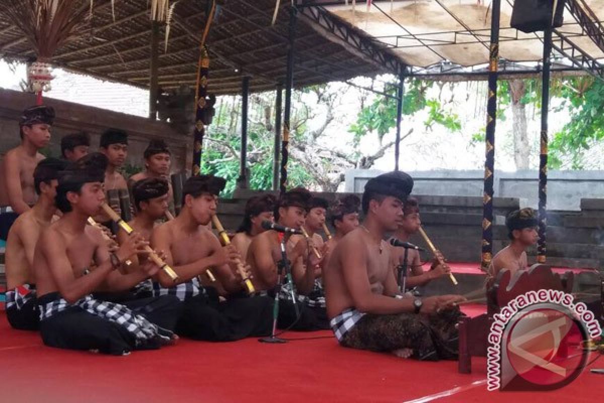 Sanggar Asta Musti Pentaskan Musik Pemanggil Arwah