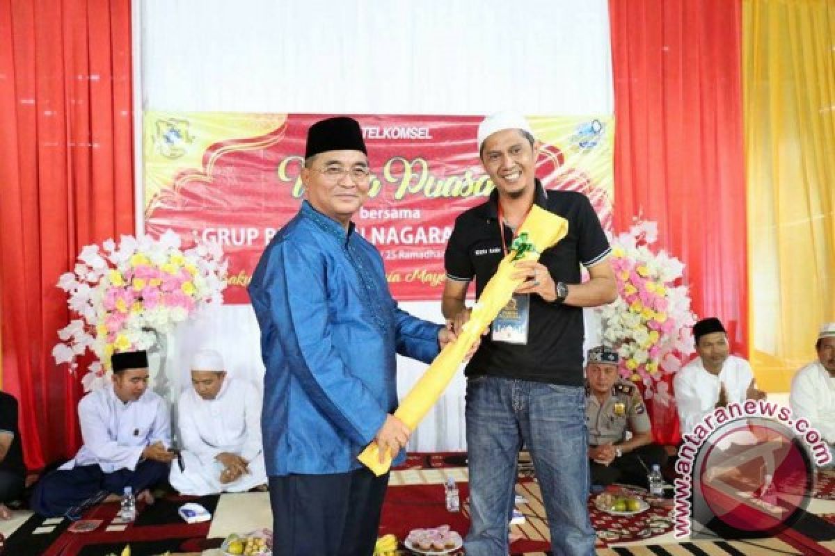 H. Achmad Fikry Didaulat Anggota Kehormatan BNDHSS