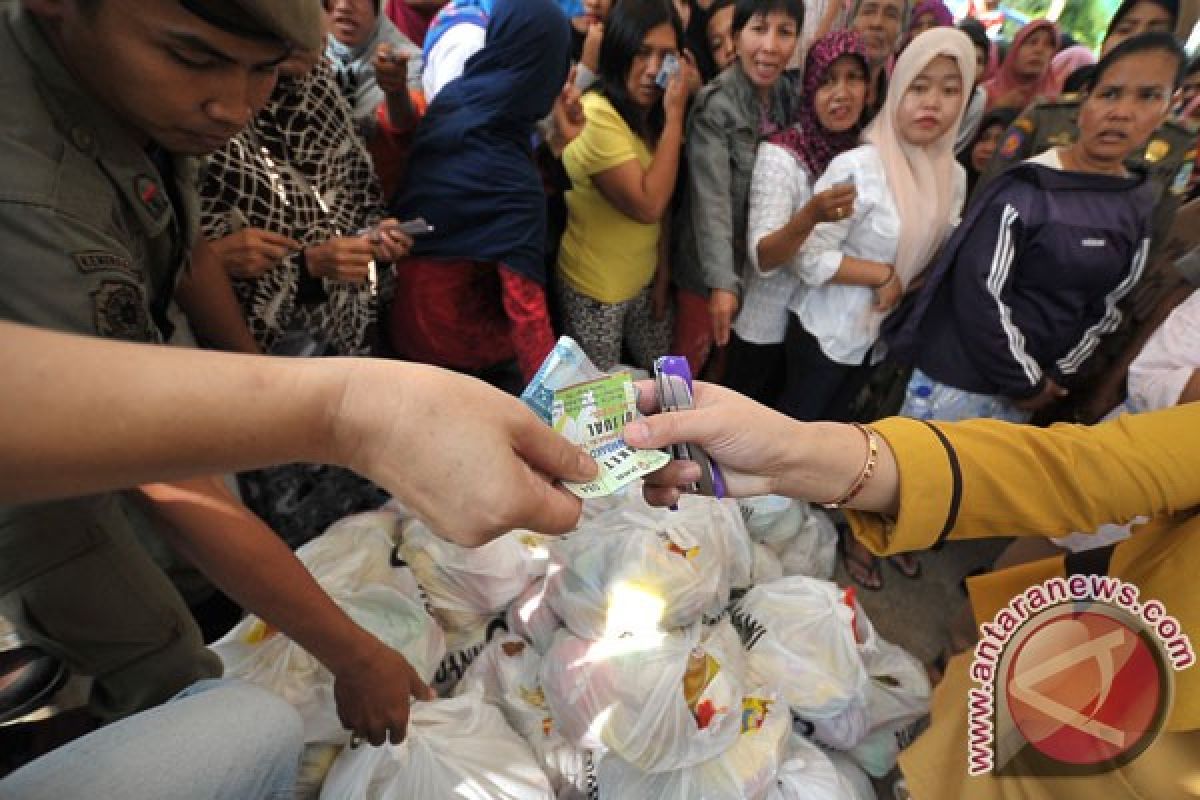 Pasar murah di Tanjabtim sediakan 522 paket sembako