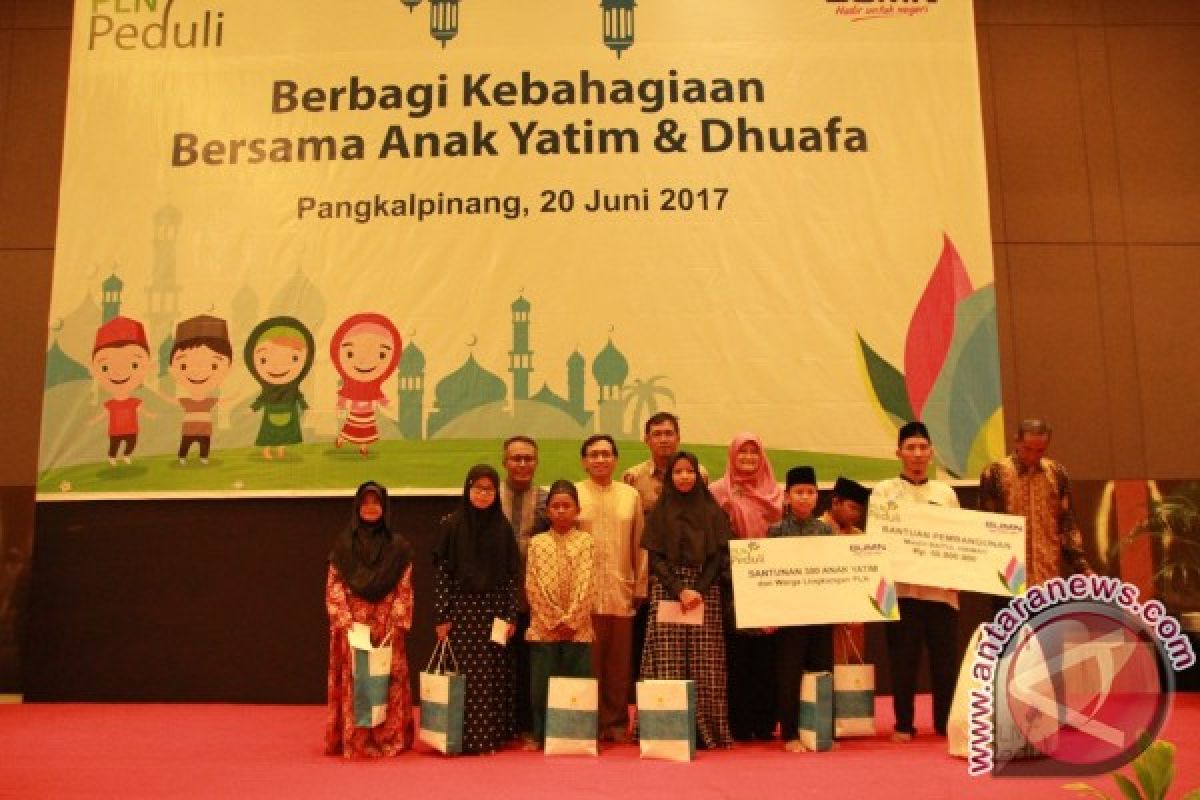 PLN Wilayah Babel Santuni 300 Anak Yatim dan Duafa