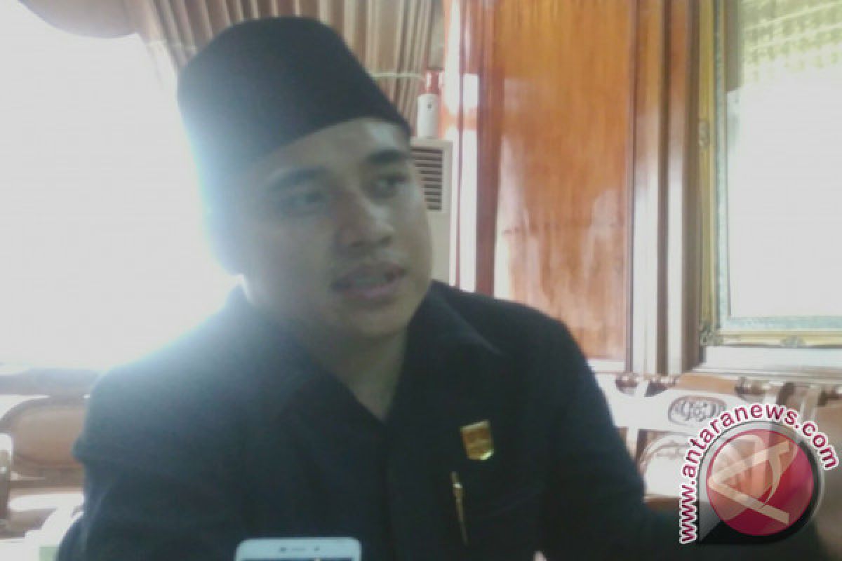 Legislator: Pengempesan Ban Bukan Solusi Parkir Sembarangan