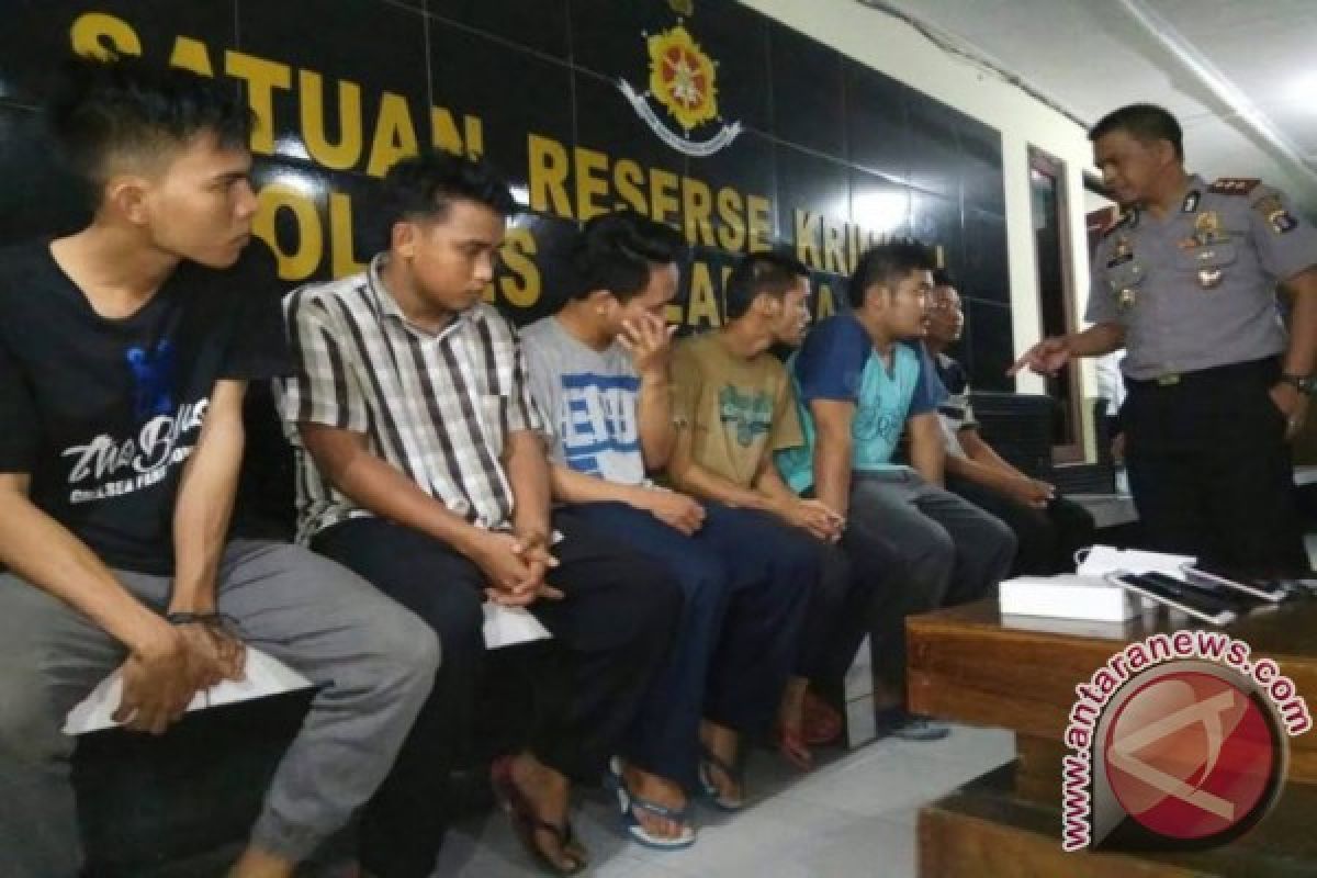 Astaga! Polisi Tangkap 6 Karyawan JNE Terkait Pencurian Isi Paket