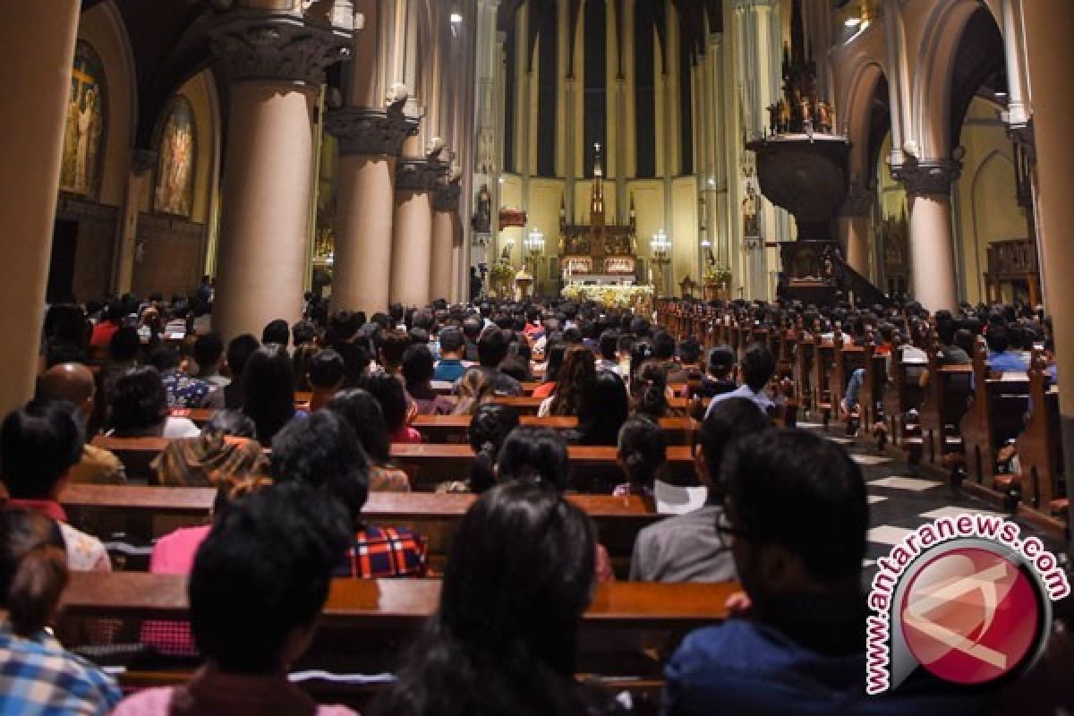  Berbarengan waktu sholat Ied, Gereja Katedral Bandarlampung ubah jadwal misa