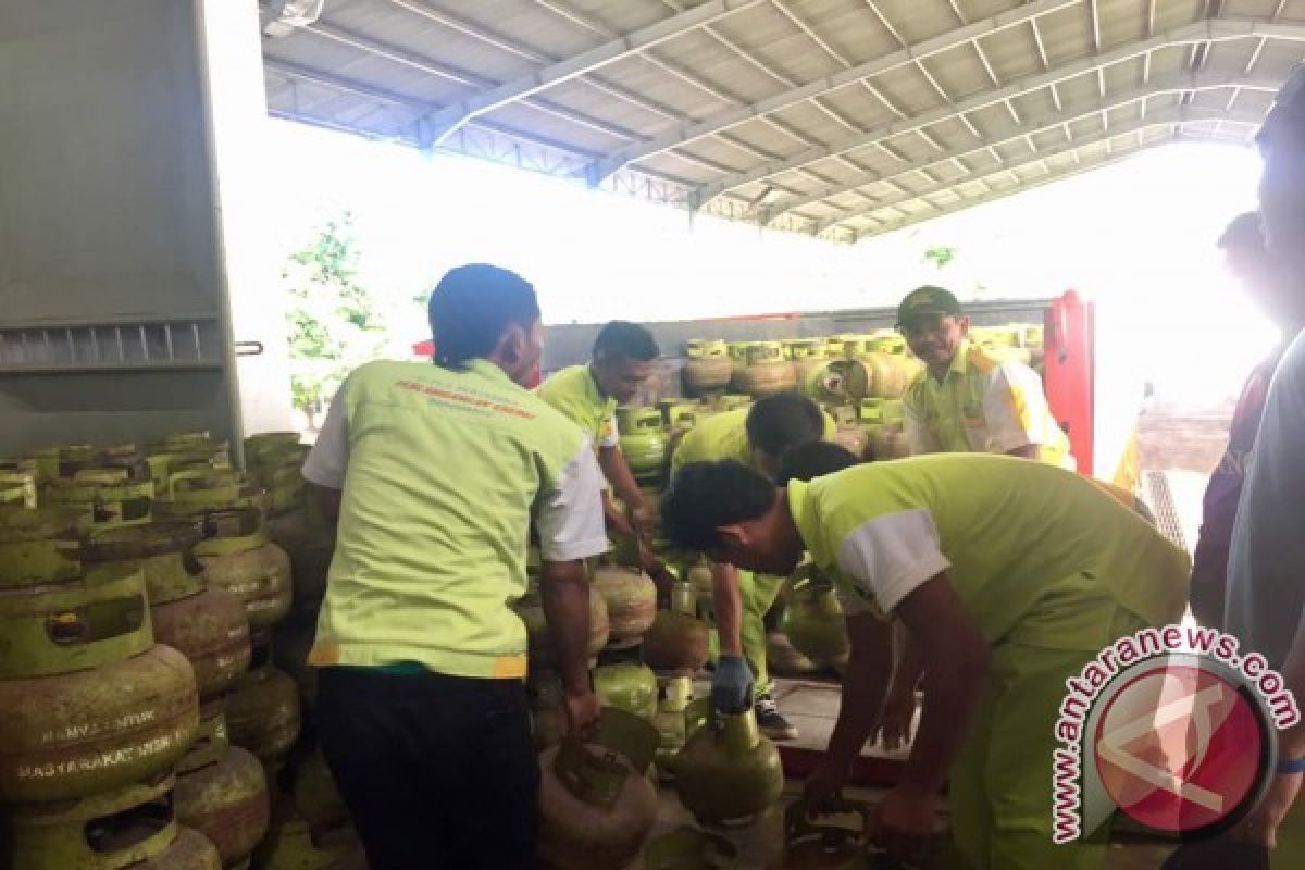 Pelabuhan Gorontalo Kurangi Beban Kendaraan Roda Empat 