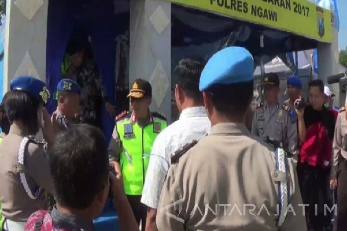 Kapolda Jatim Pantau Arus Mudik Perbatasan Jateng (Video)