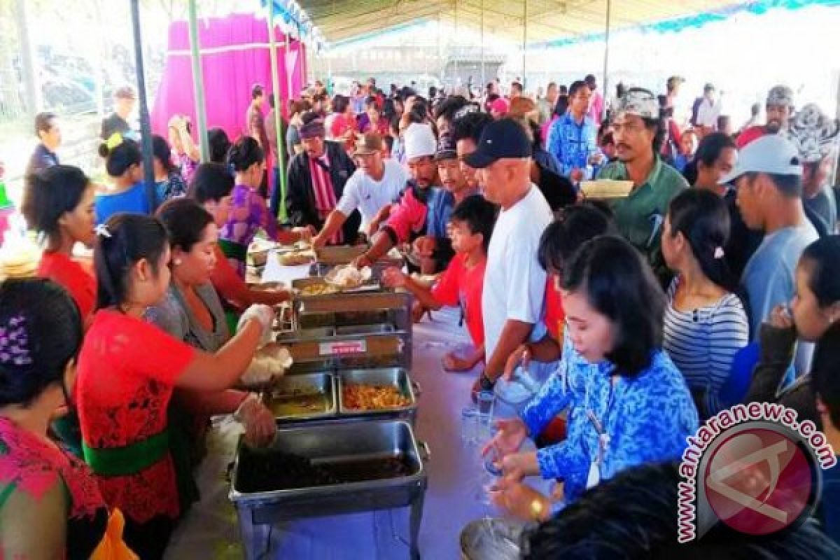 44.000 Porsi Makanan Meriahkan HUT Ke-377 Amlapura