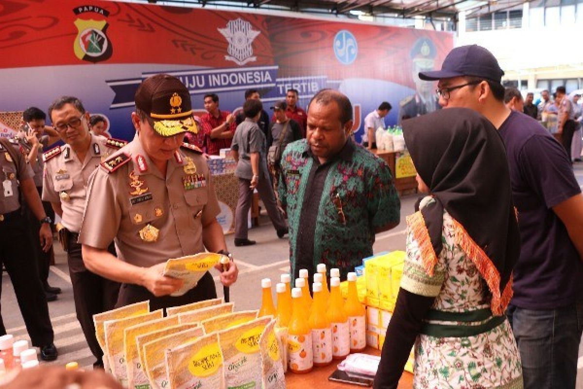 Polda Papua gelar pasar murah 