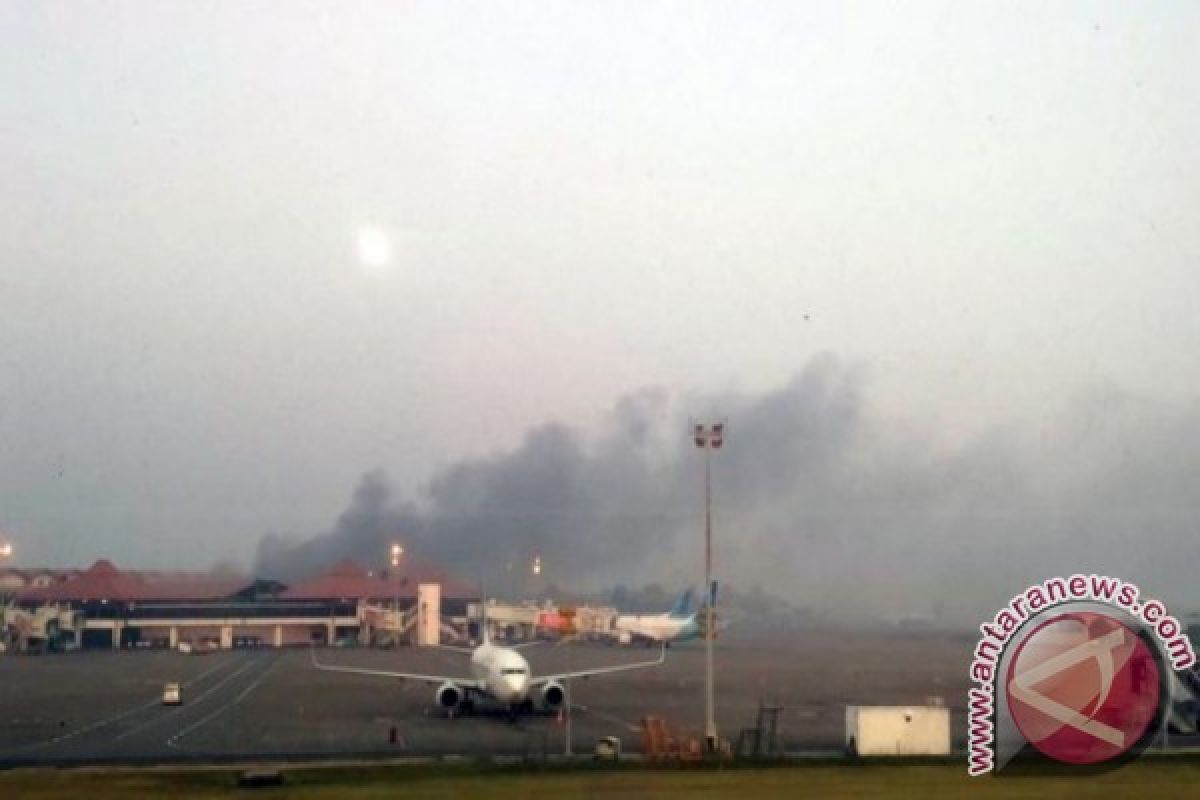 Kebakaran Terjadi Di "Run Way" Bandara El-Tari 