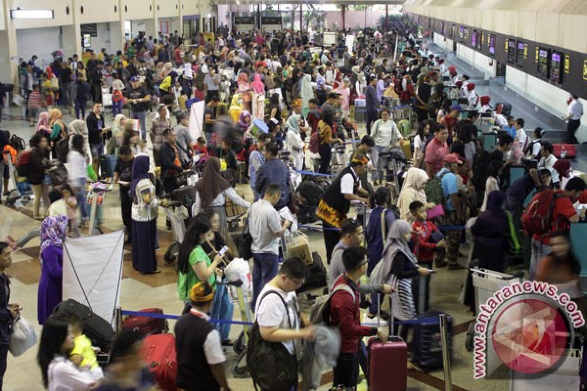 Bandara Juanda naikkan tarif parkir kendaraan