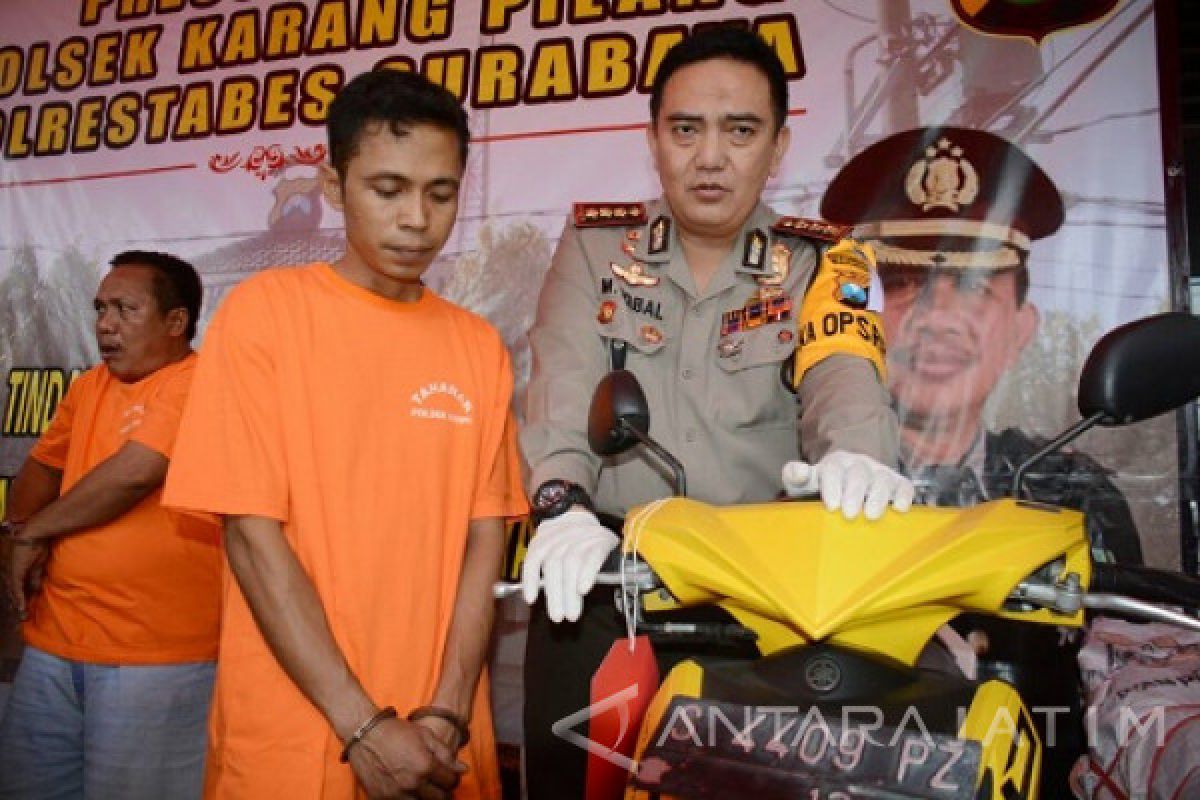 Polisi Bongkar Pengiriman Motor 