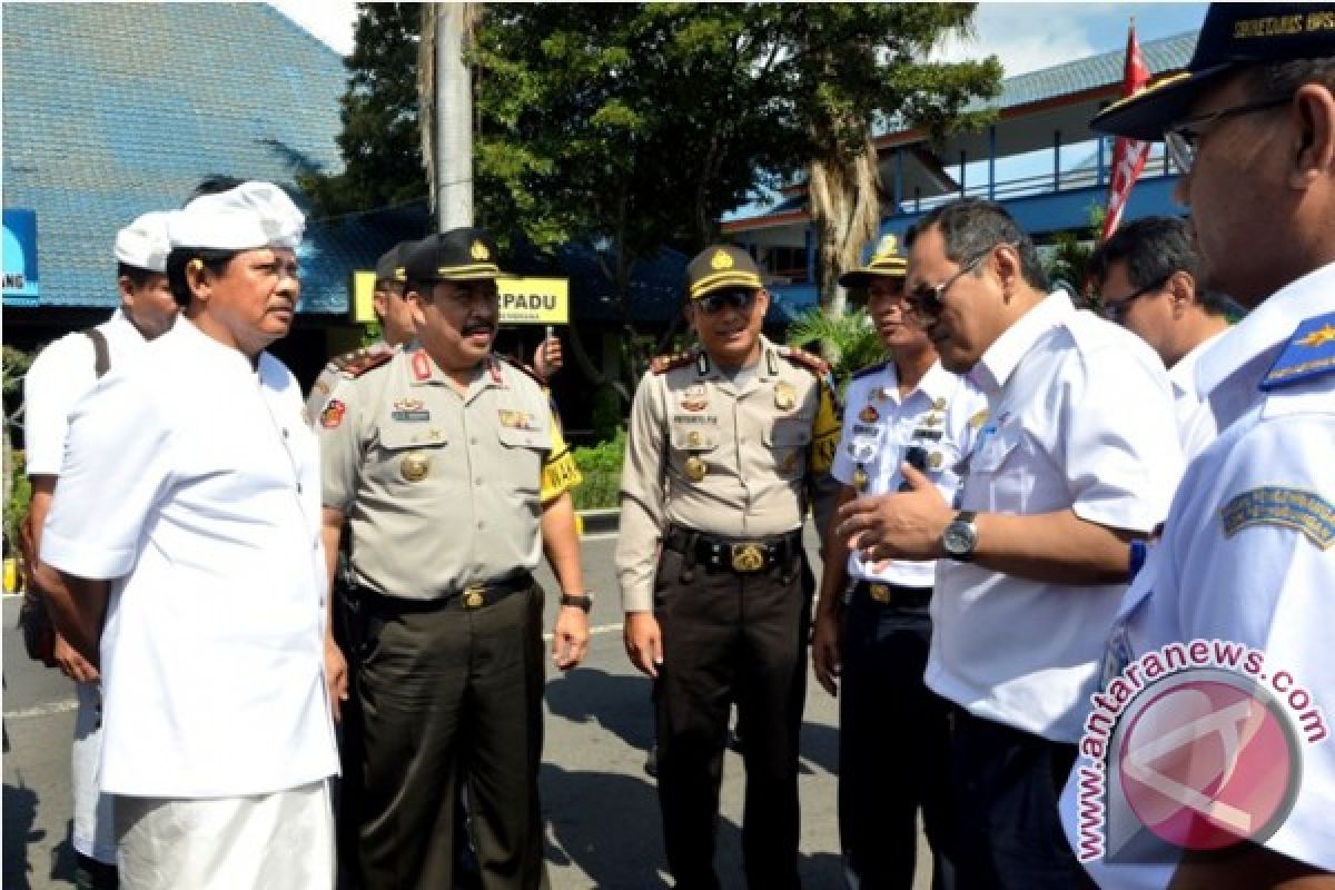 Wagub Bali Pantau Arus Mudik di Gilimanuk