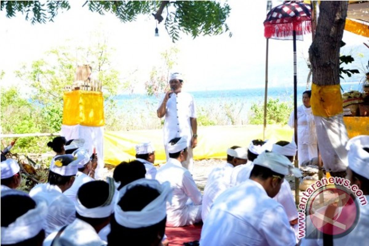 Wagub Bali Hadiri Ritual 