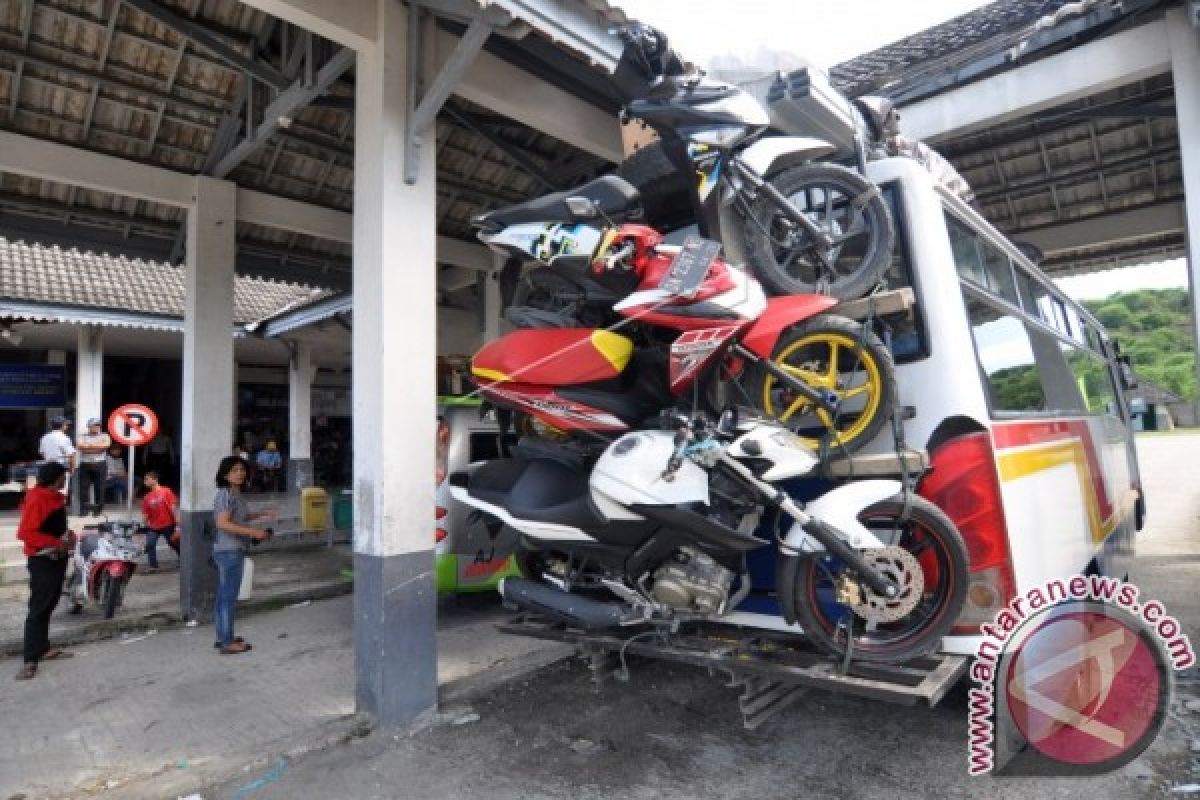 Terminal Malalayang Berangkatkan Bus Tujuan Gorontalo-Palu