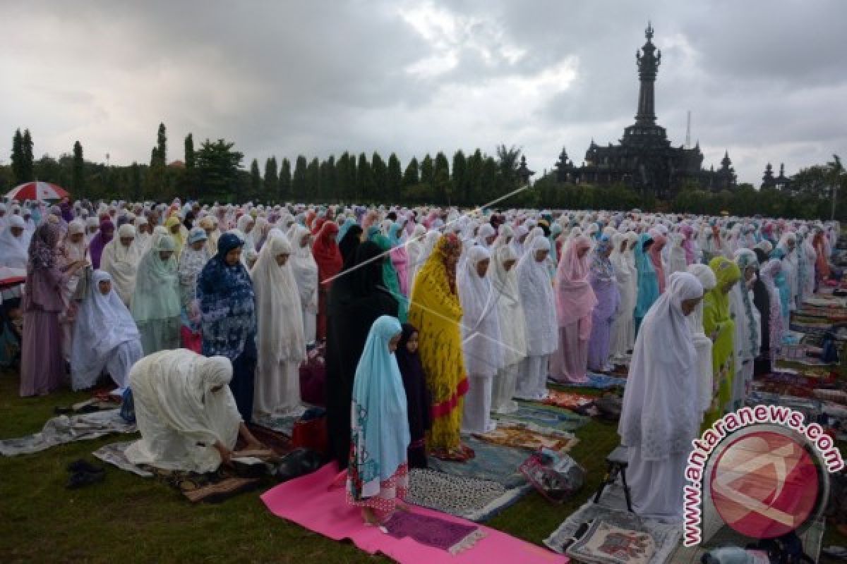 Khatib Ajak Umat Muslim Bali Berantas Korupsi (video)