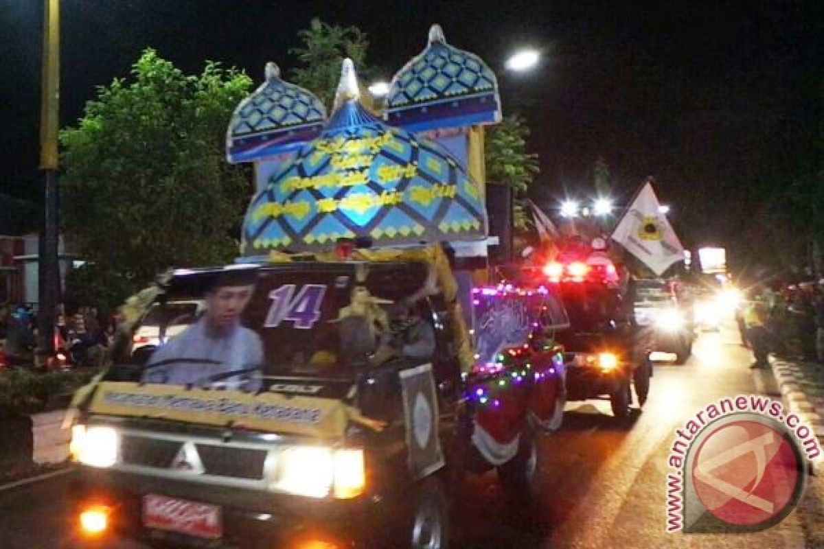 Pawai Takbiran di Sampit Serukan Kerukunan Antarumat