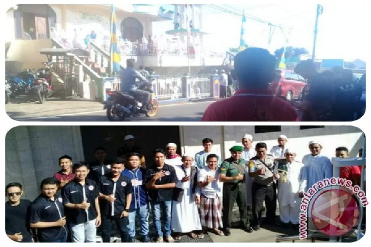 Lebaran 2017 - Warga Kristen Jaga Keamanan Shalat Id di Masjid Imam Bonjol Pineleng