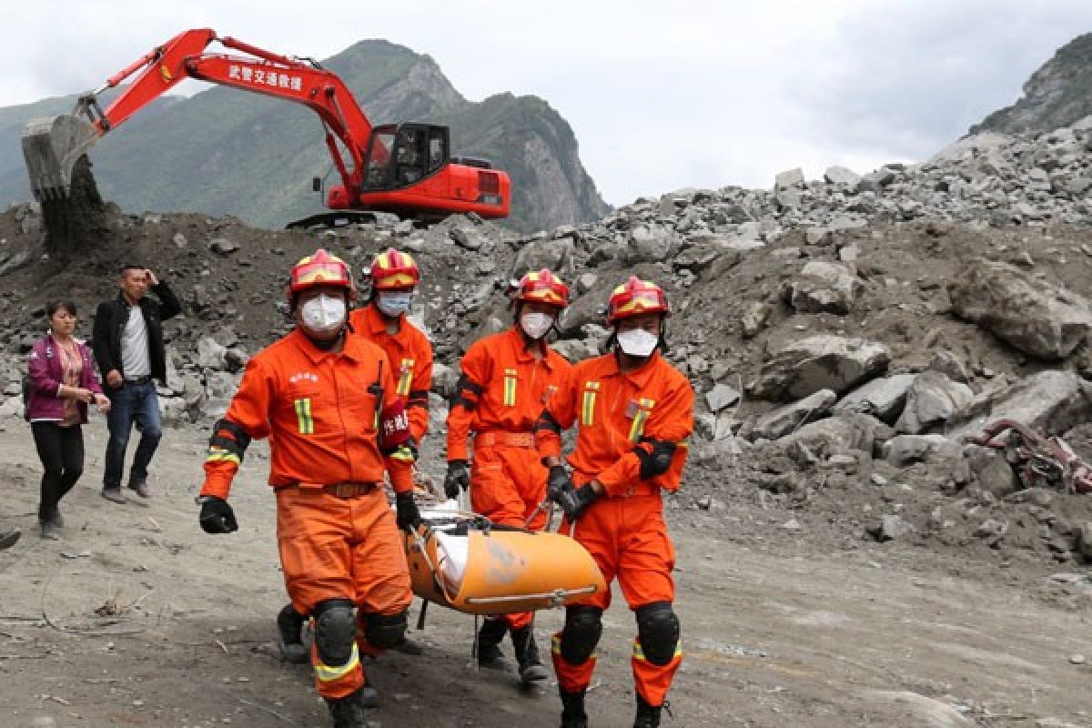 Longsor terjadi di China tewaskan 11 orang