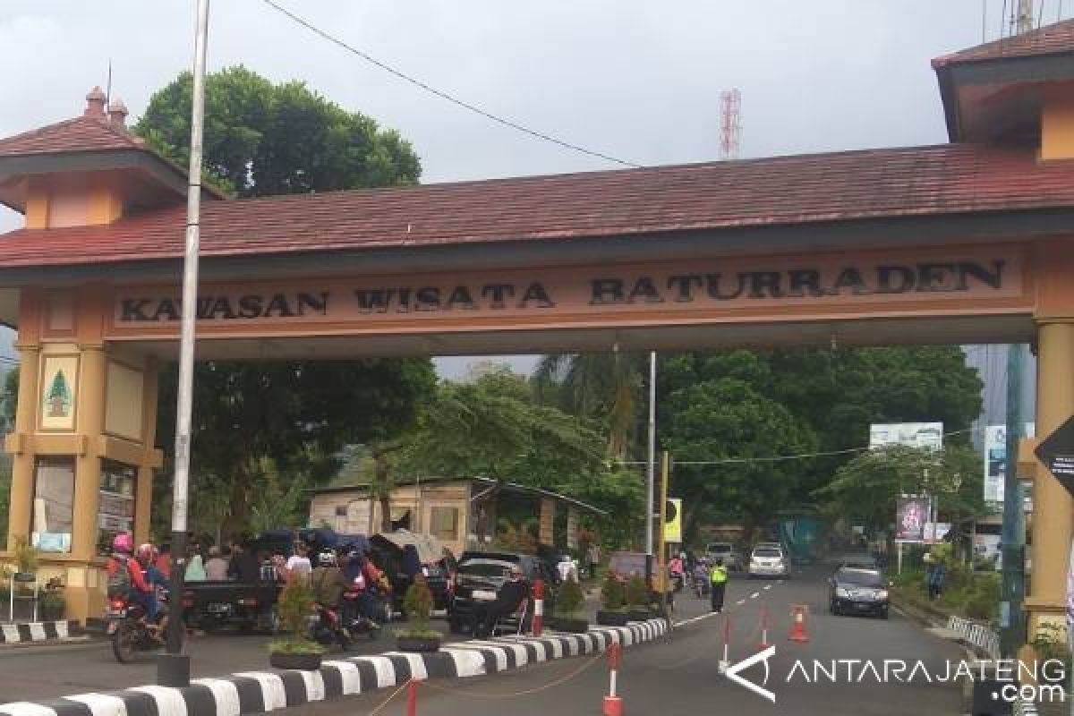 Jumlah Wisatawan Lokawisata Baturraden Banyumas Melonjak