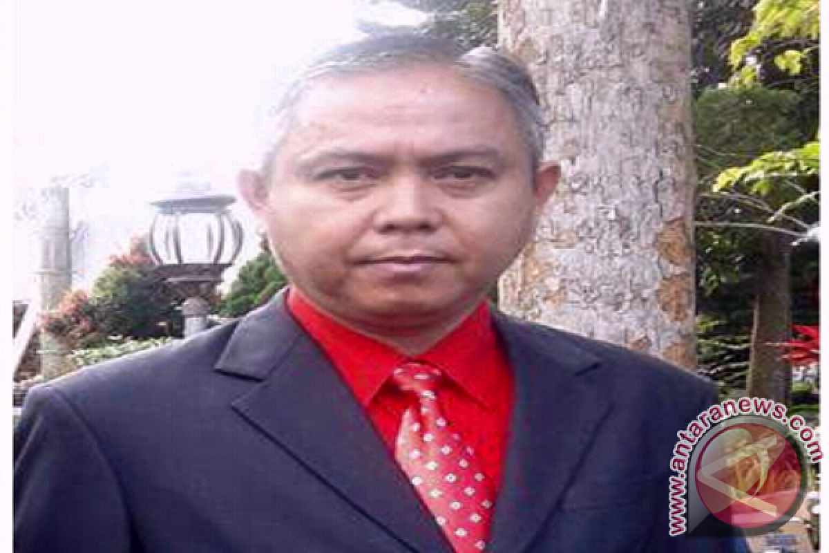 Jemy Momongan Guru Asal Minahasa Wakili Sulut di Kancah Nasional