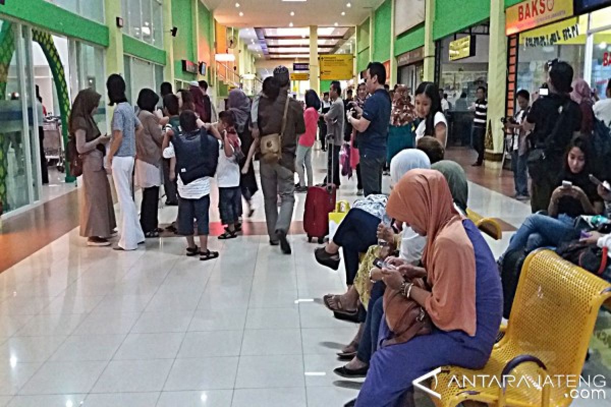 Bandara Adi Soemarmo belum terima pengalihan dari Yogyakarta