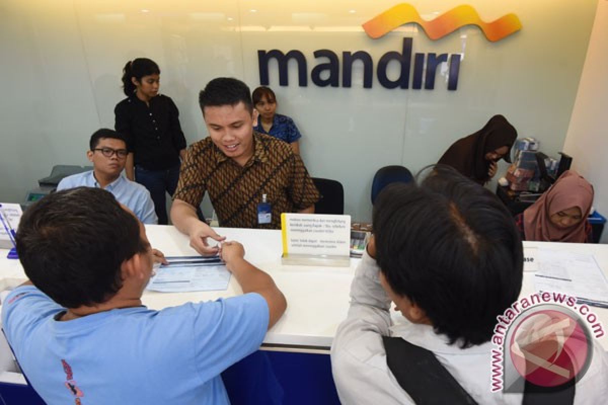 Pertumbuhan kredit perbankan melamban Juni