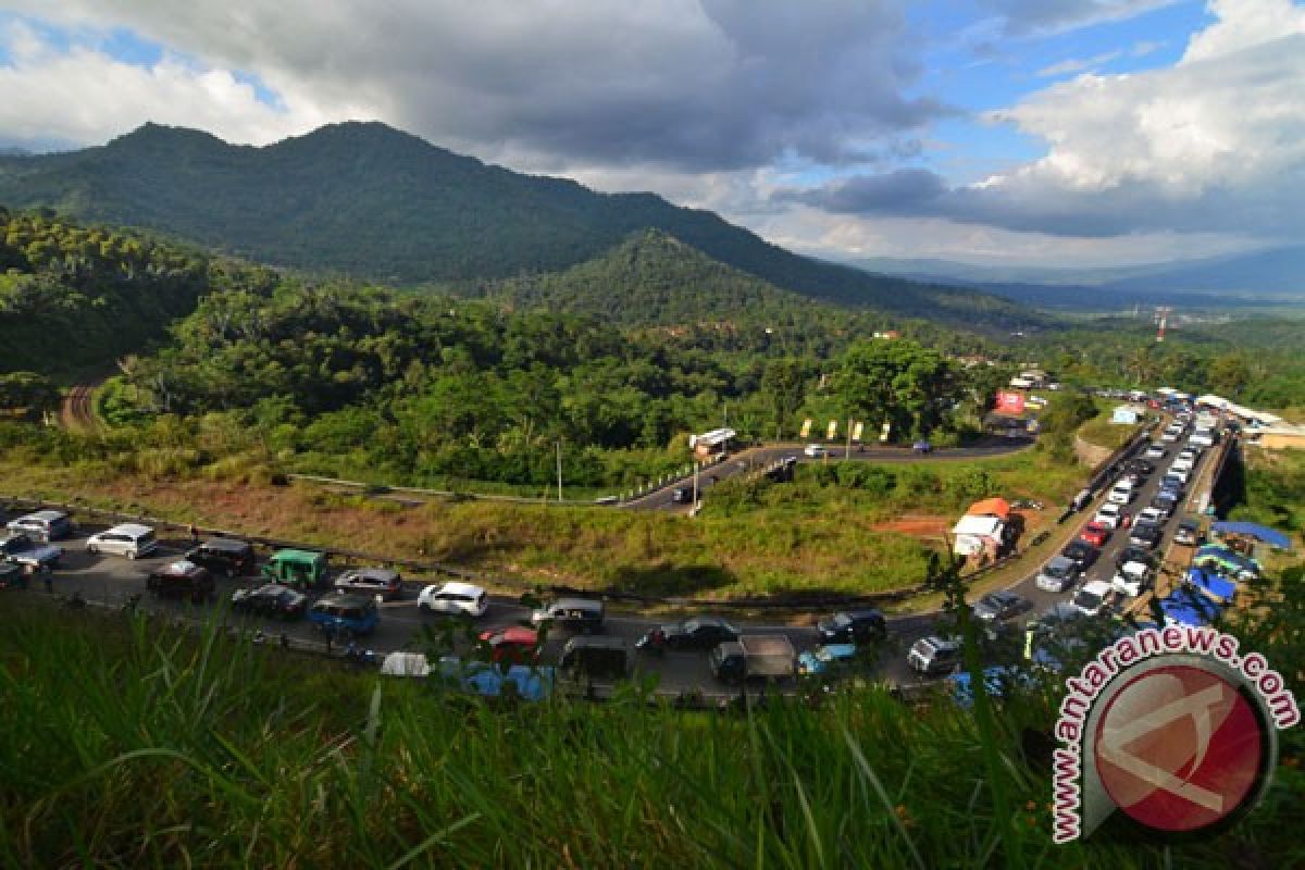 Puncak arus balik Yogyakarta- Wates diperkirakan Sabtu