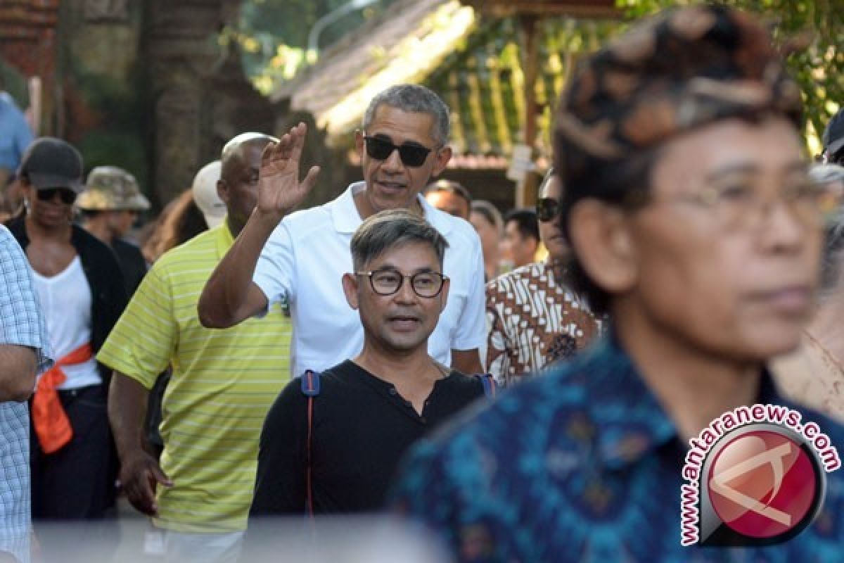 Obama Menikmati Panorama Alam Budaya Bali