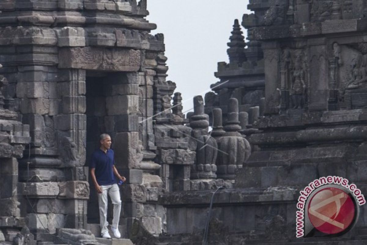 Obama Berwisata ke Candi Prambanan