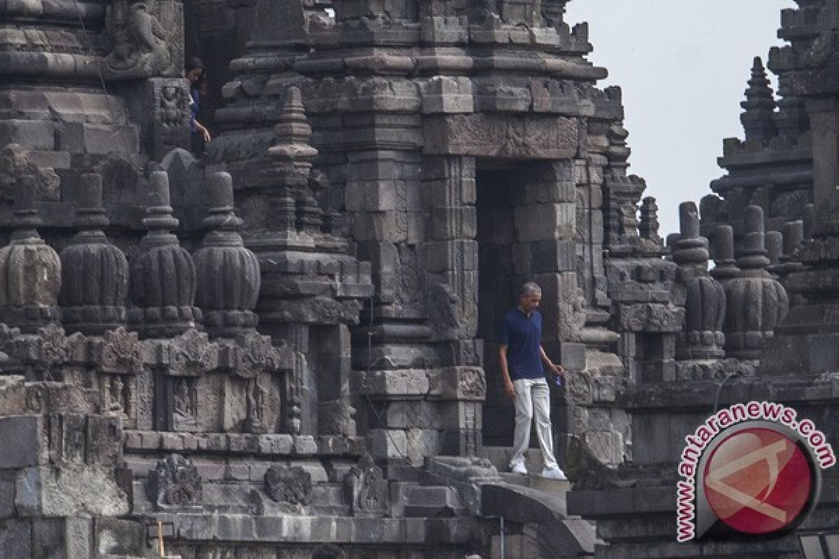 Barack Obama kunjungi Candi Prambanan