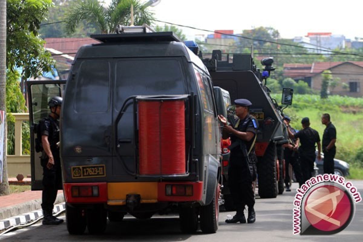 Tersangka Penyerang Mapolda Sumut Dibawa ke Jakarta