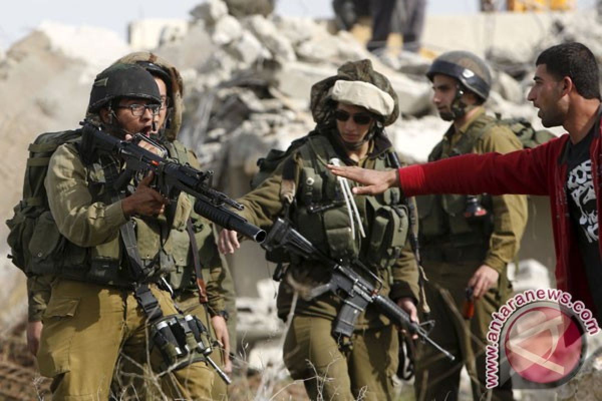 Tentara Israel Tembak Mati Pria Palestina Bersenjata