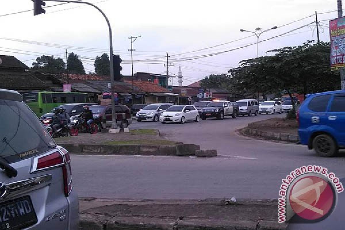  Kendaraan Mulai Padati Jalinsum  