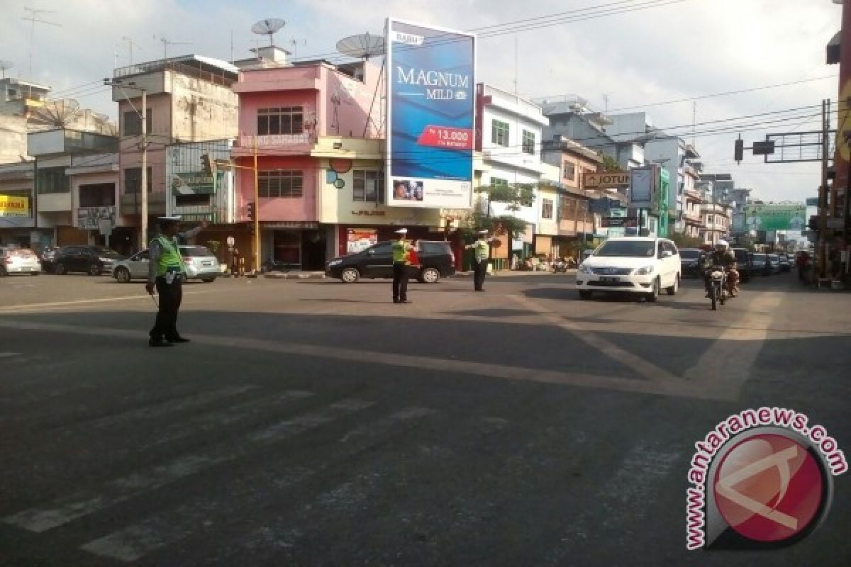 Kota Tebing Tinggi Padat Dilintasi Pemudik