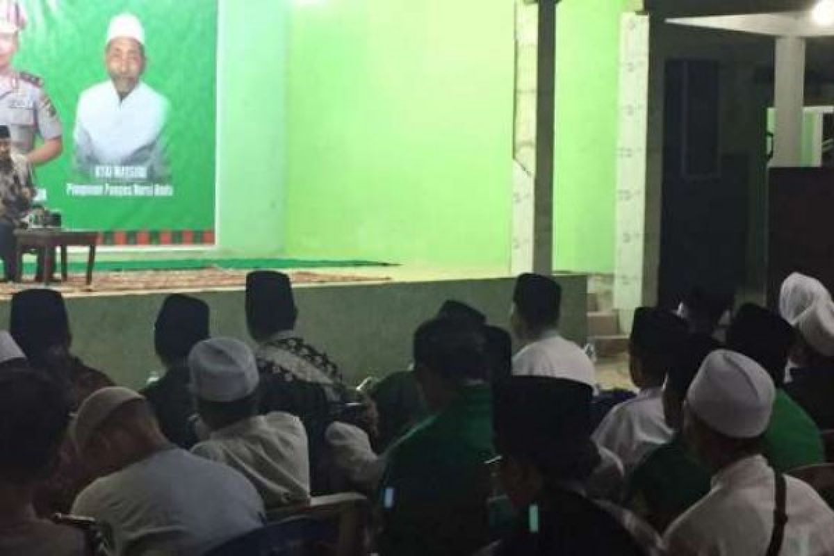 Ketum PBNU dan Kapolda Peringati Nuzul Quran di Pesantren Pekanbaru