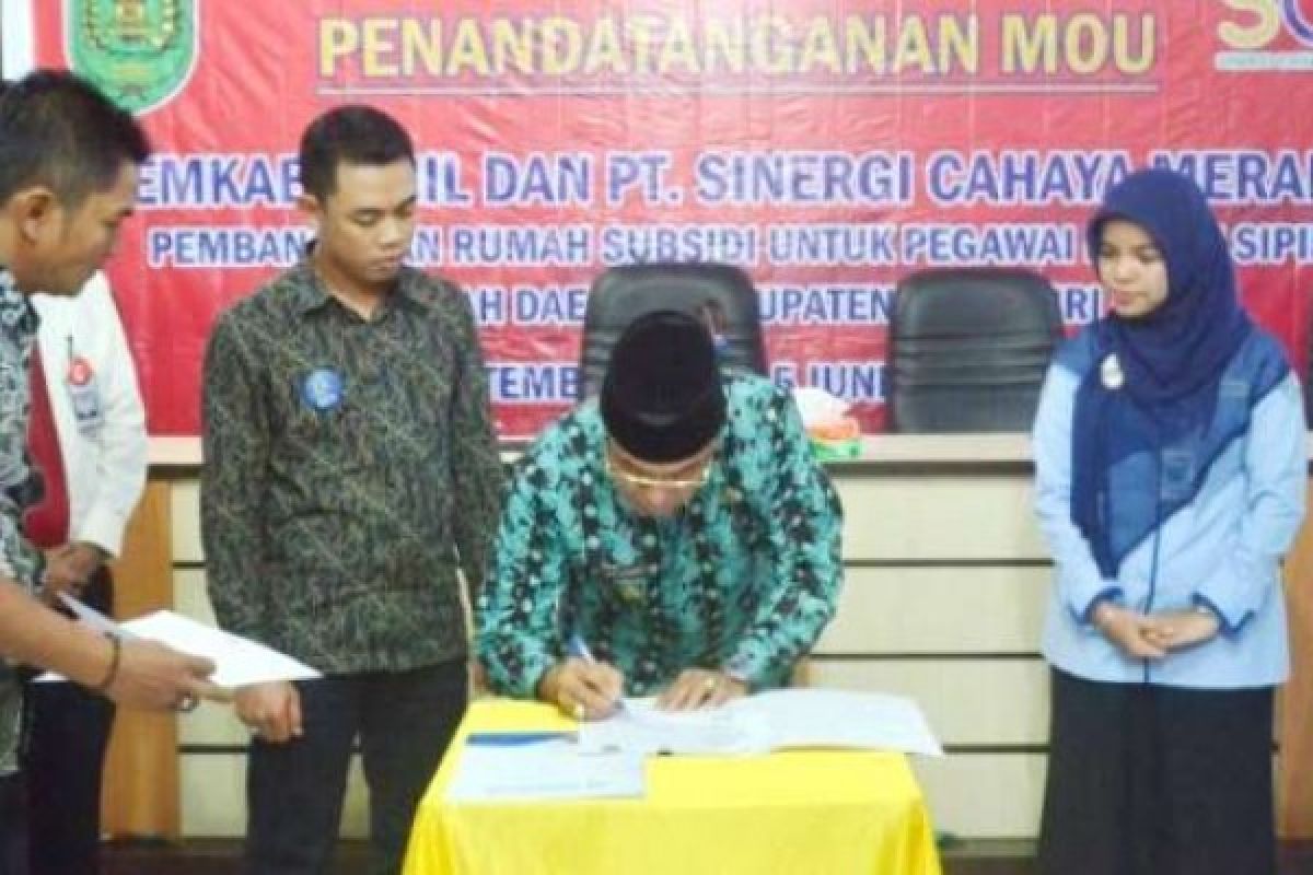 Komit Tingkatkan Kesejahteraan Rakyat, Pemkab Inhil Teken Dua MOU