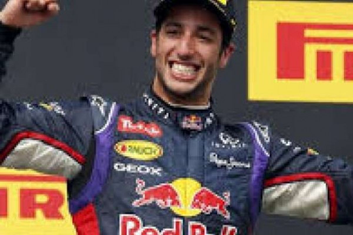 Ricciardo Menangi Grand Prix Azerbaijan