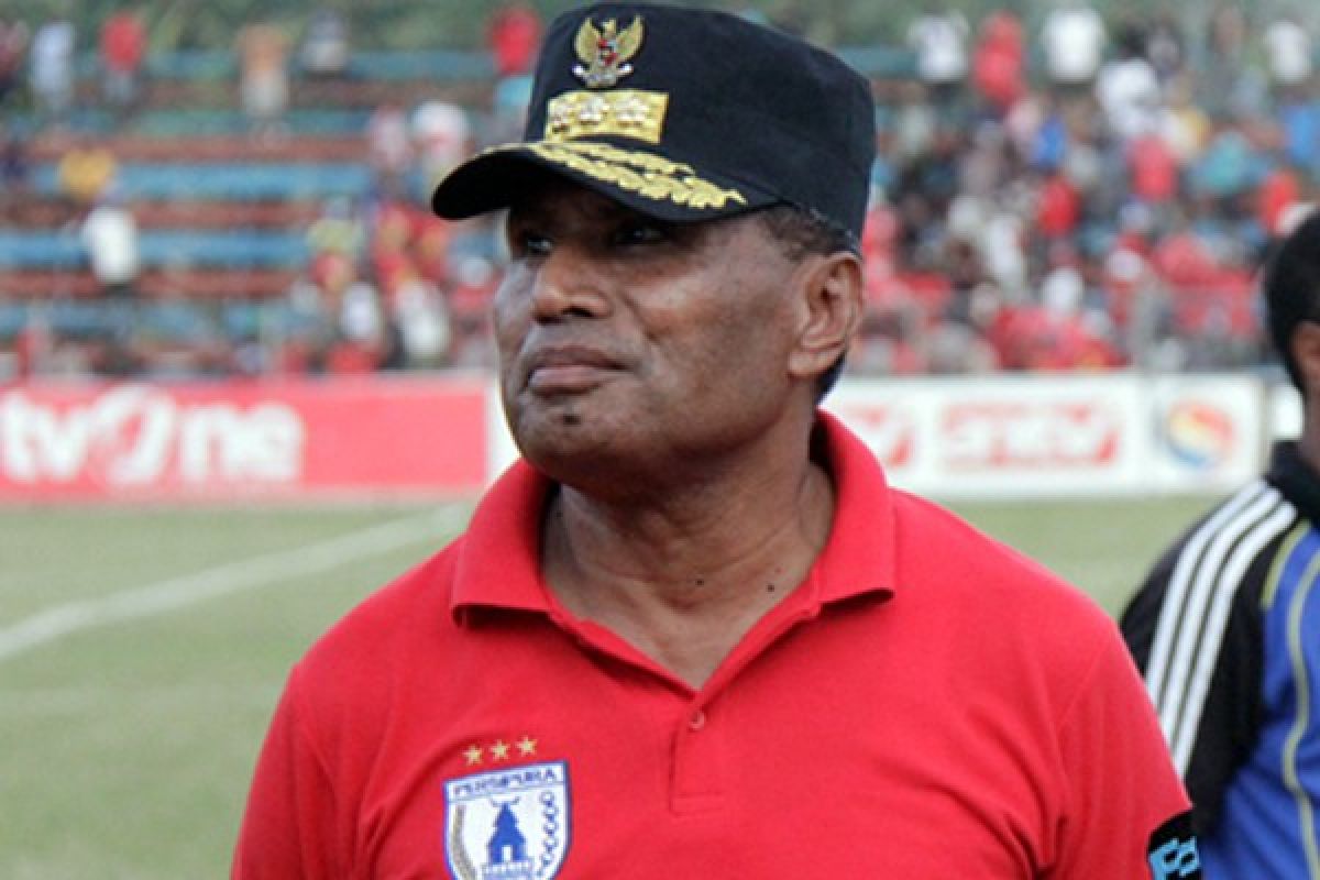 Persipura latihan perdana bersama Peter Butler