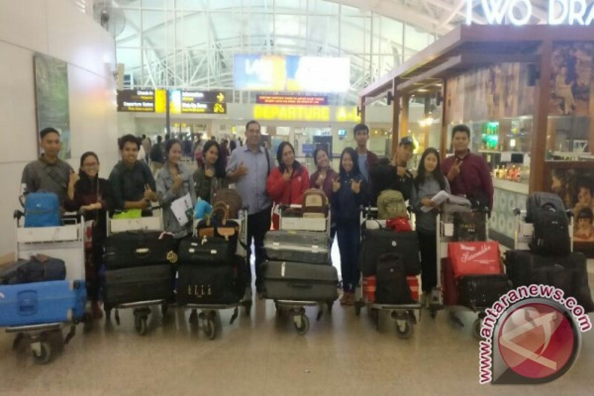 12 Mahasiswa Undiksha PPL di Thailand