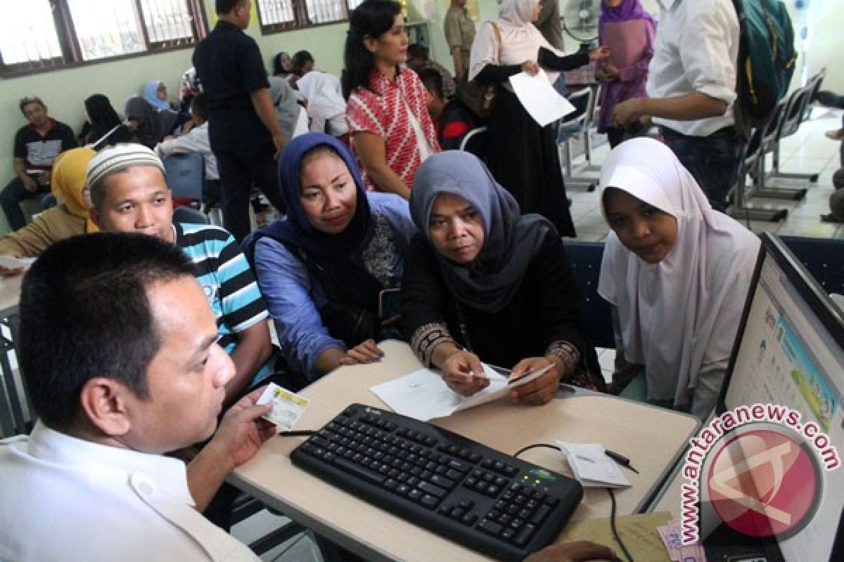 Sekolah SMA di pusat Surabaya sepi pendaftar