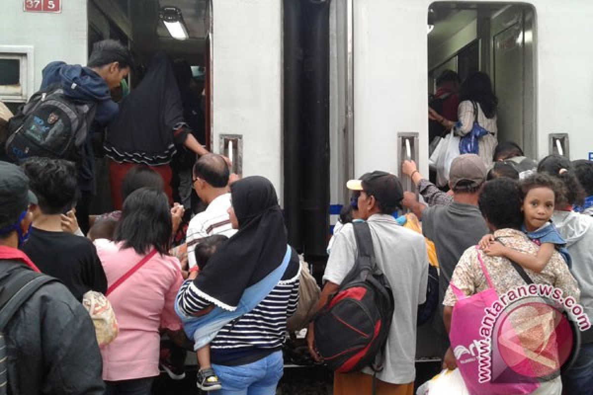 Arus balik ramai hingga DPR apresiasi Polri tekan kecelakaan mudik