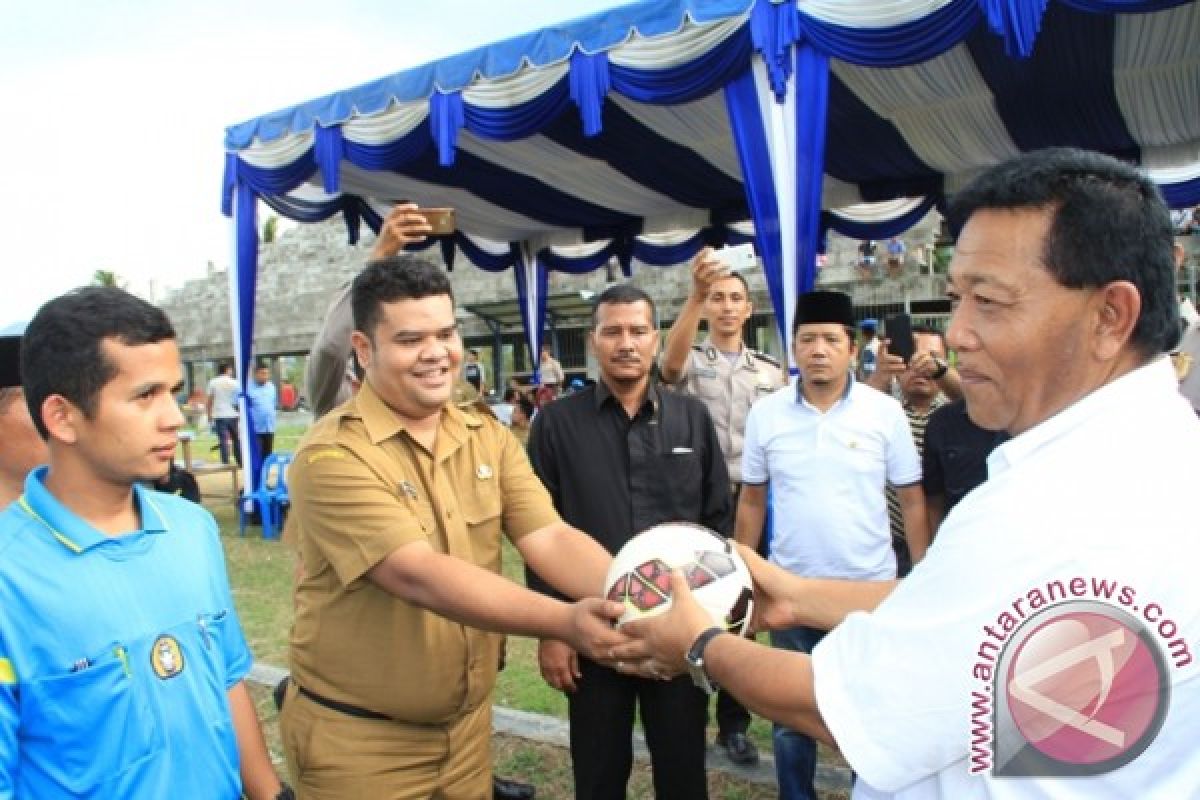 Bupati Buka Kompetisi Askab PSSI