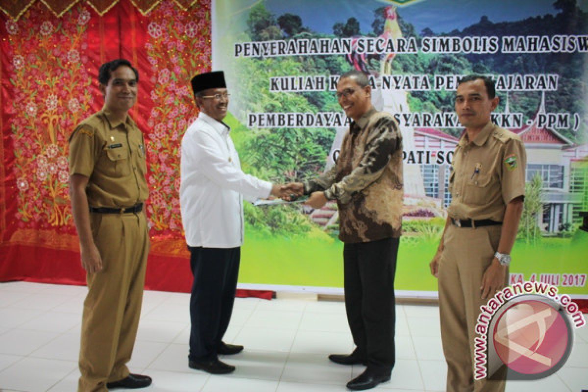 Bupati Solok Meminta Mahasiswa KKN Hadirkan Perubahan