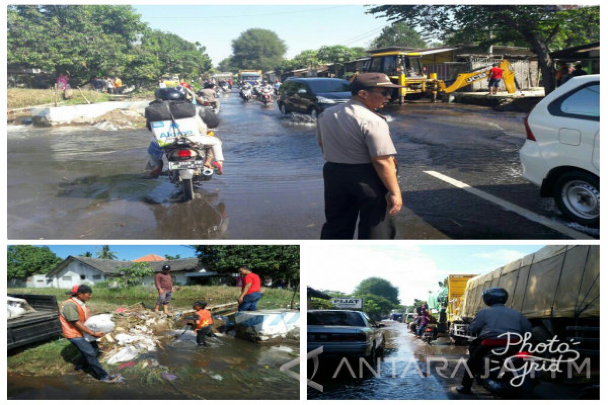 Luapan Air Sungai Macetkan Jalur Pantura Situbondo