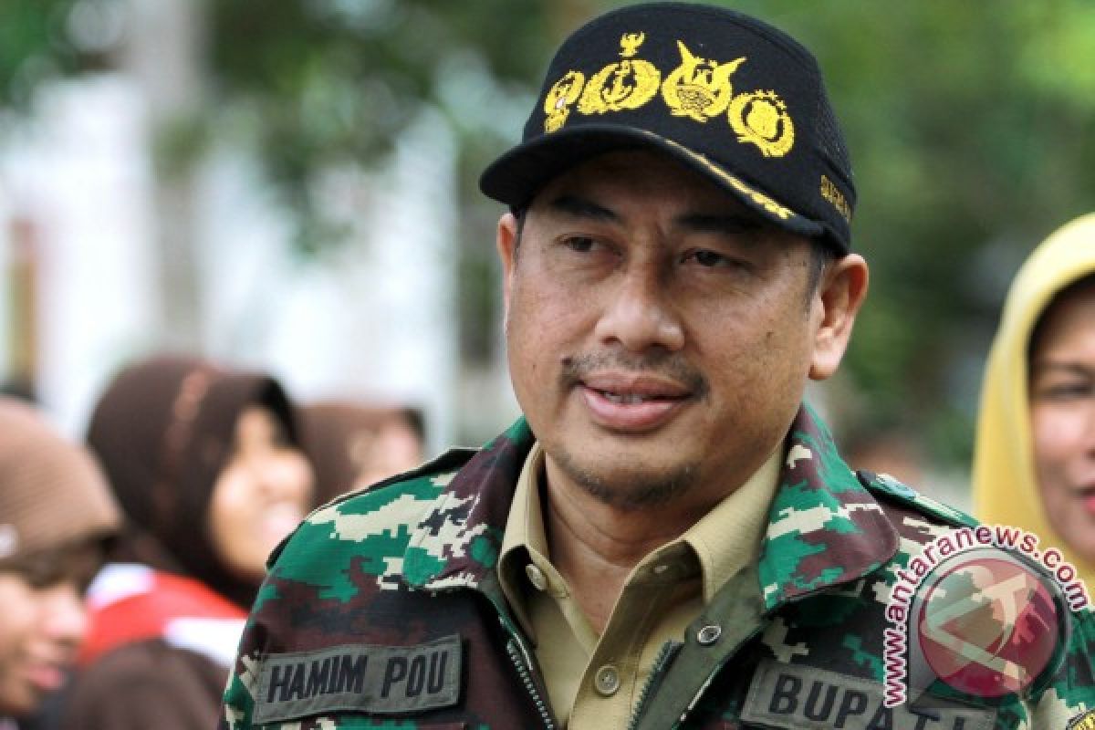 Hamim Pou Mempercayakan TNI Rintis Jalan Ke Pinogu