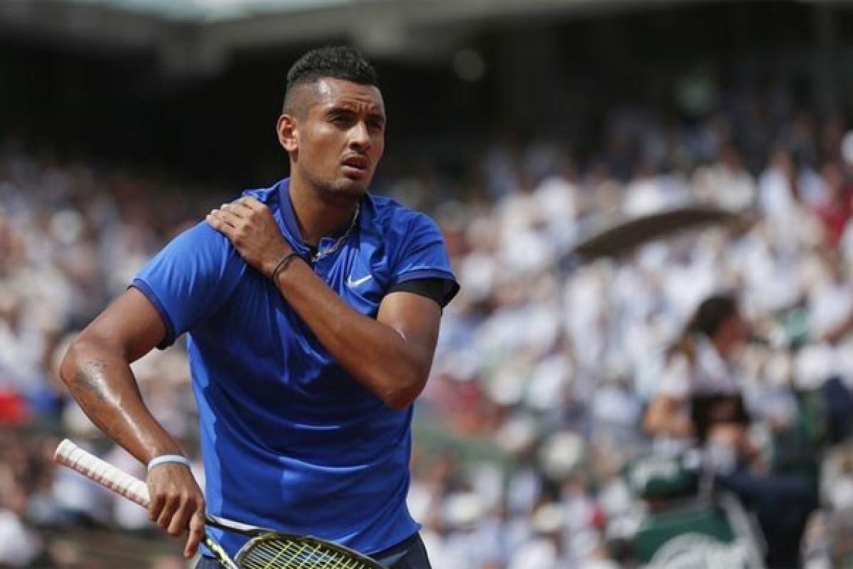 Kyrgios didenda 10.000 dolar