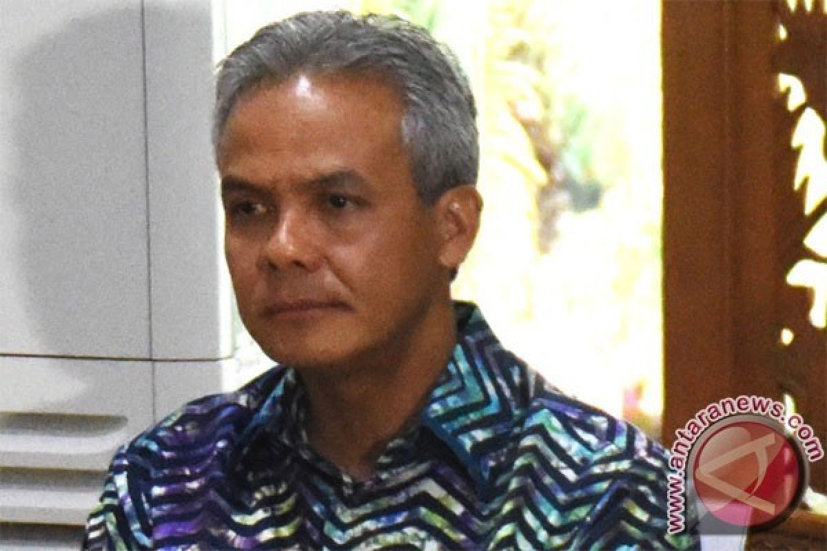 Gubernur Ganjar Pranowo Tetapkan UMK 2018